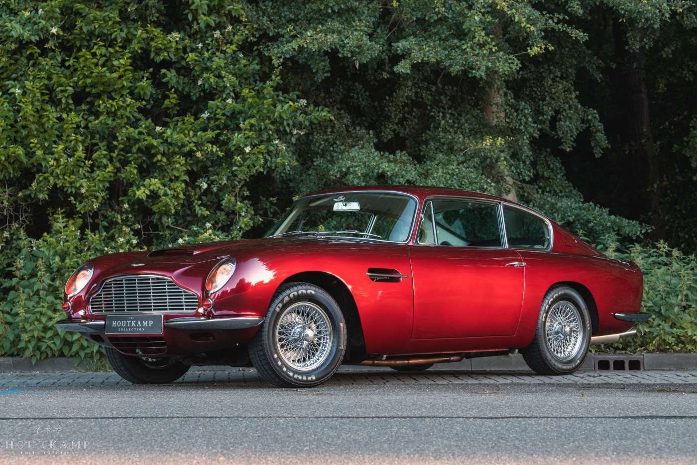 Aston Martin DB