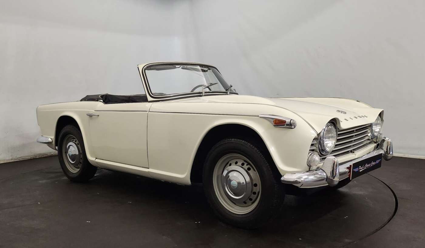 Triumph TR4