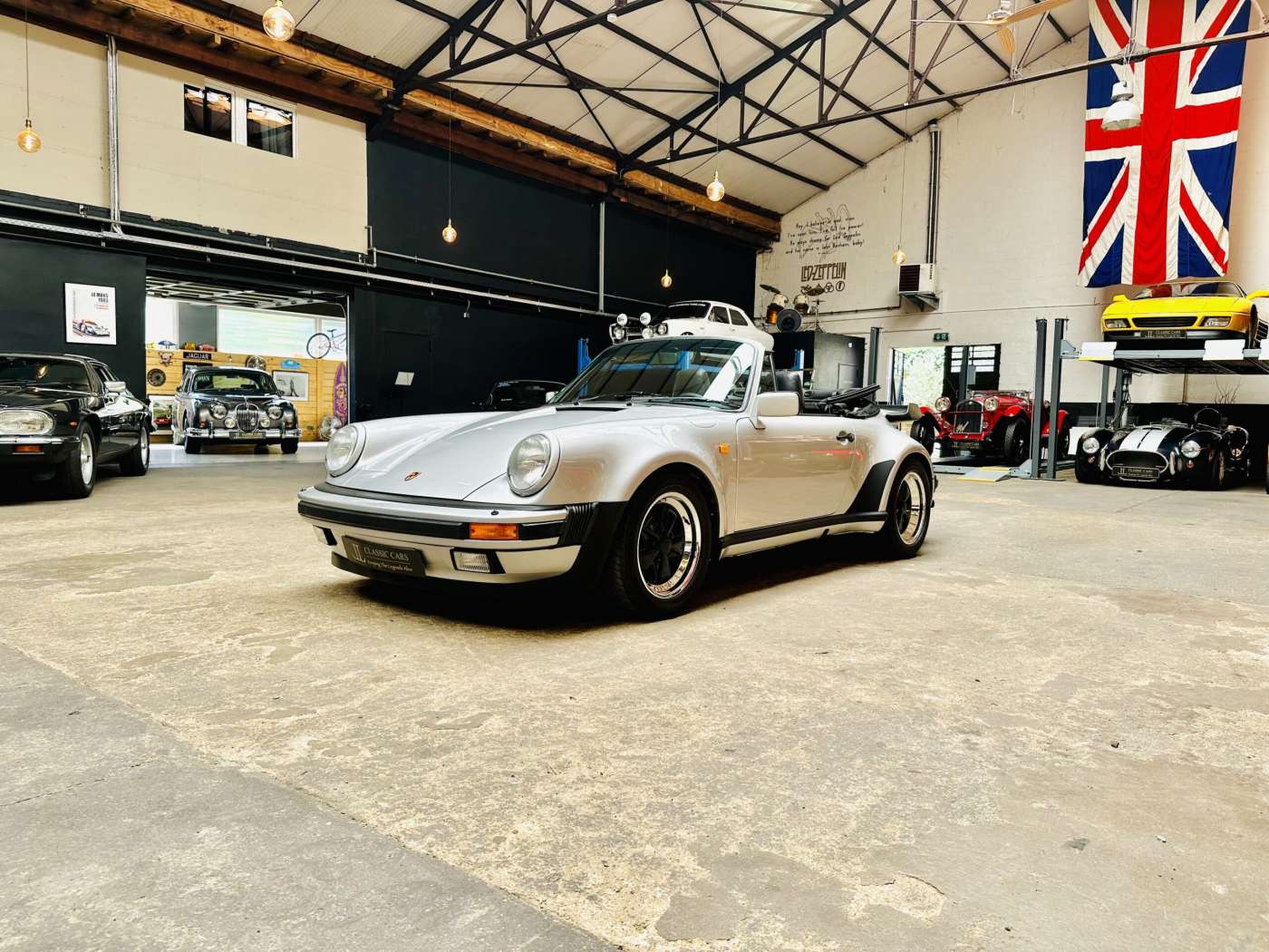 Porsche 930