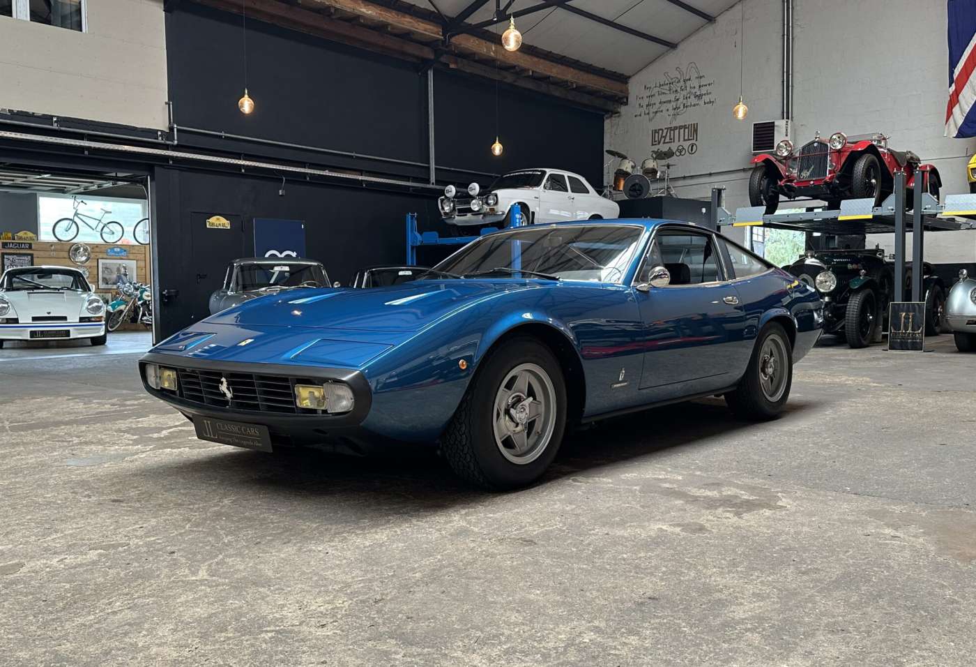 Ferrari 355