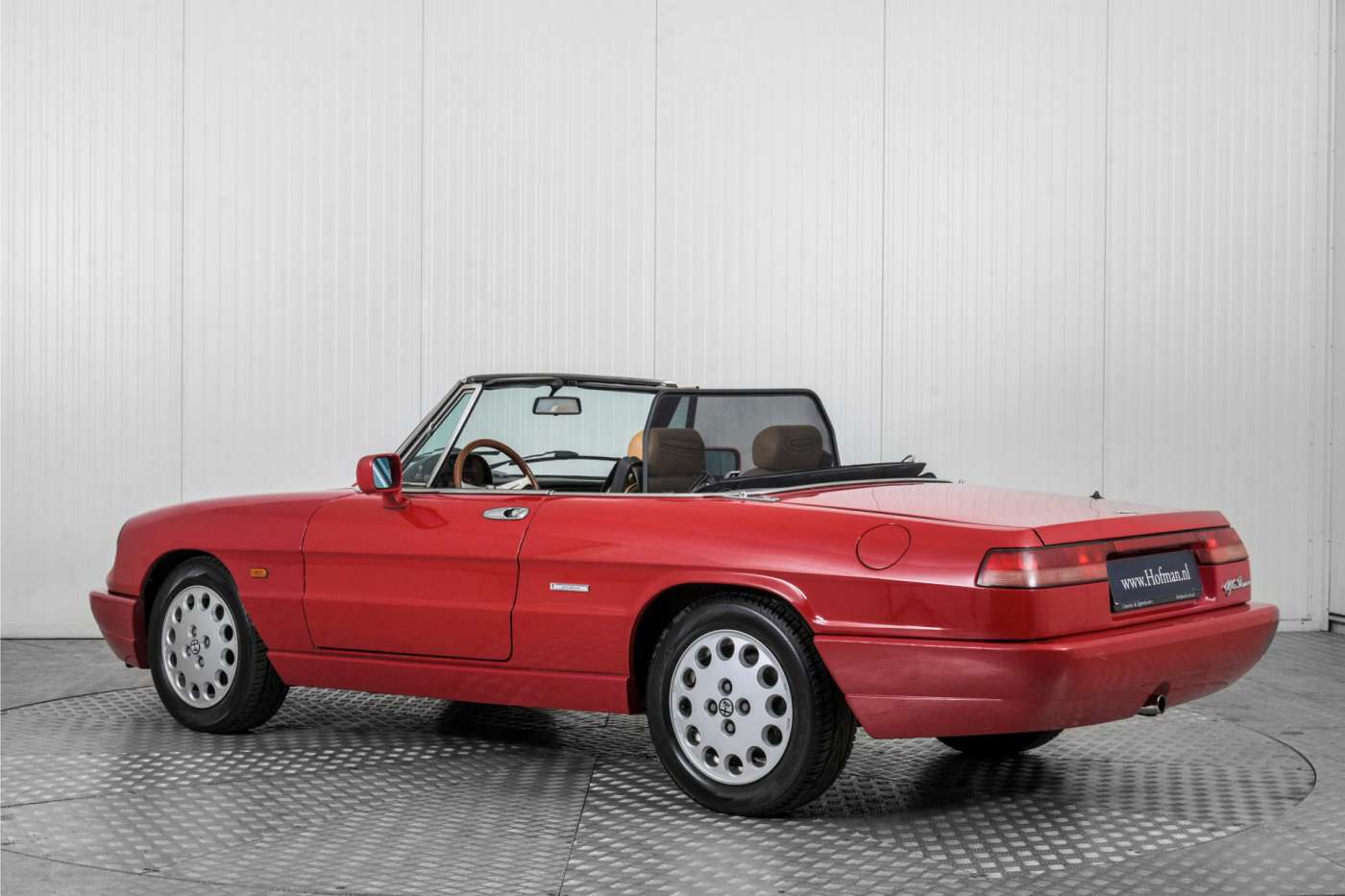 Alfa Romeo Spider 2 0