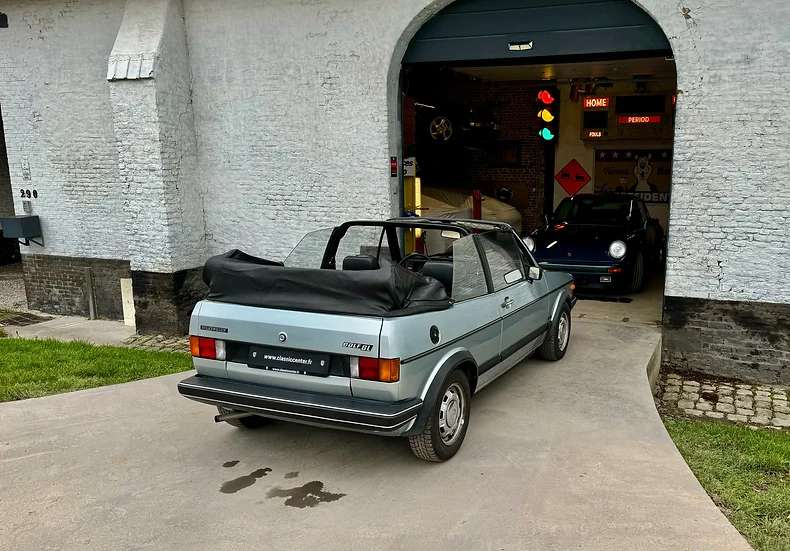 Volkswagen Golf 1 cabriolet de 1990 à vendre - Automobiles de collection  Classic Number