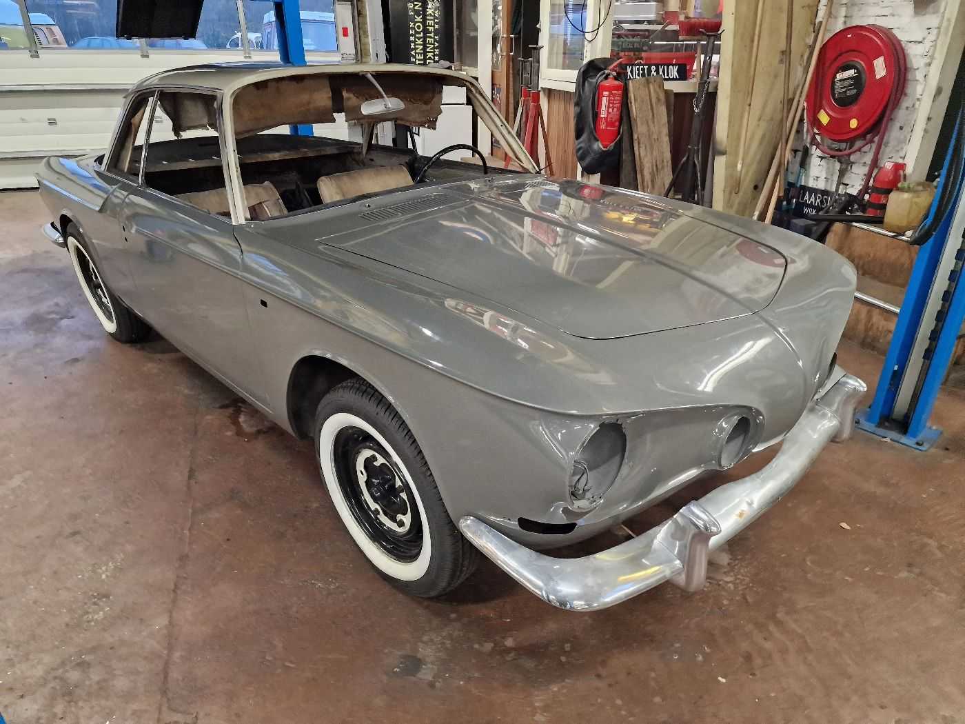Volkswagen Karmann Ghia