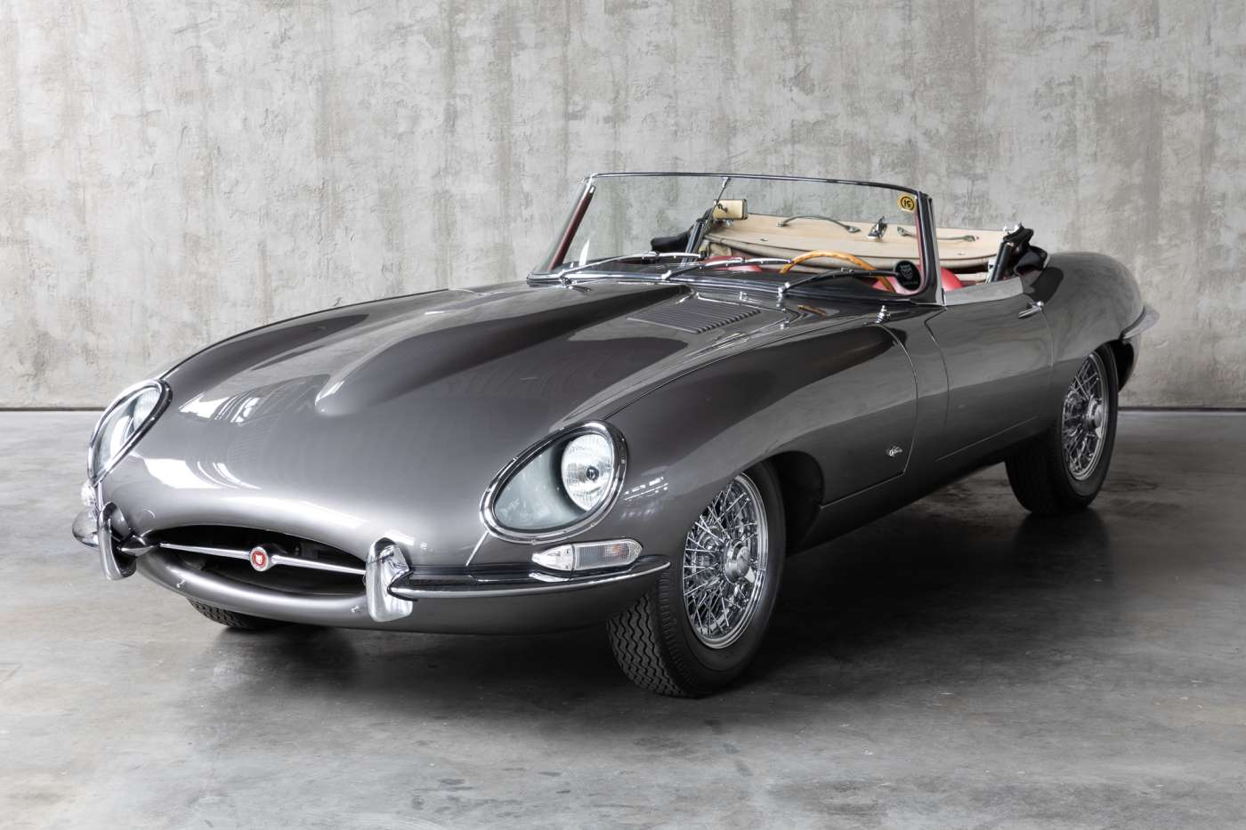 Jaguar Type E