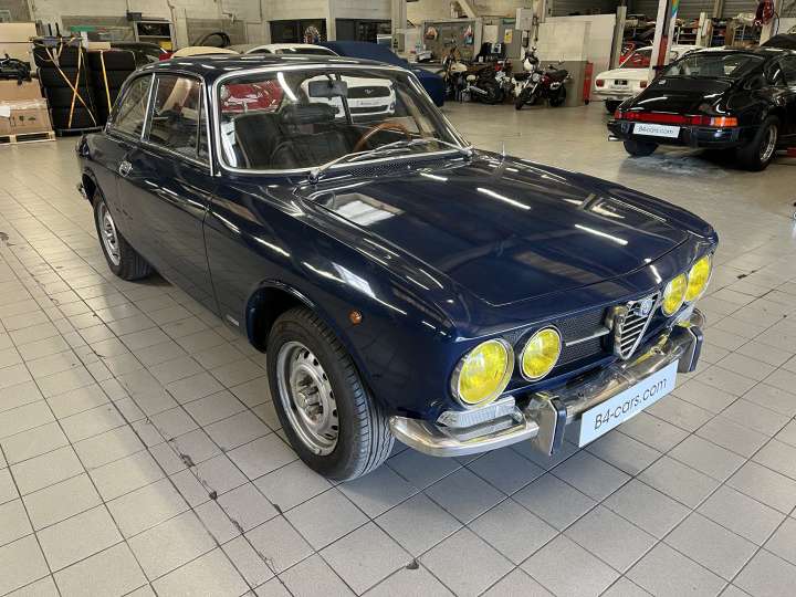 Alfa Roméo Giulia GT Bertone 2000 Veloce de 1973 à vendre ...