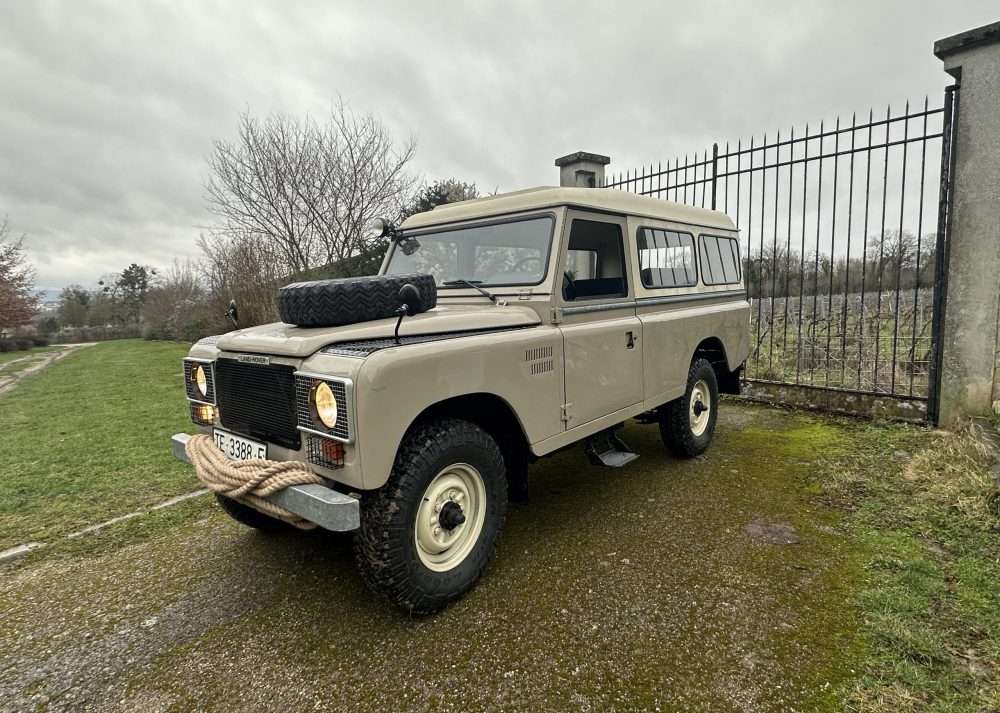 LandRover 109