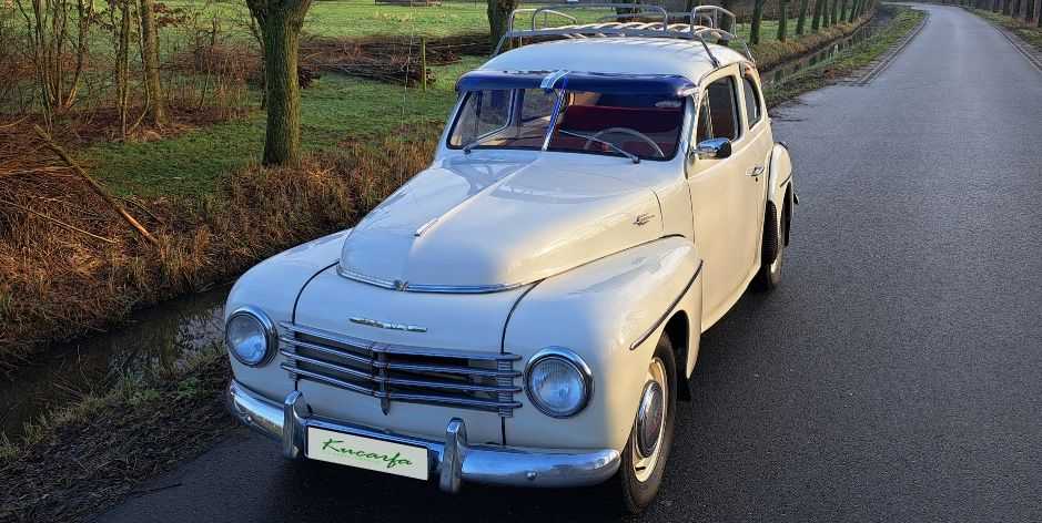 Volvo PV444