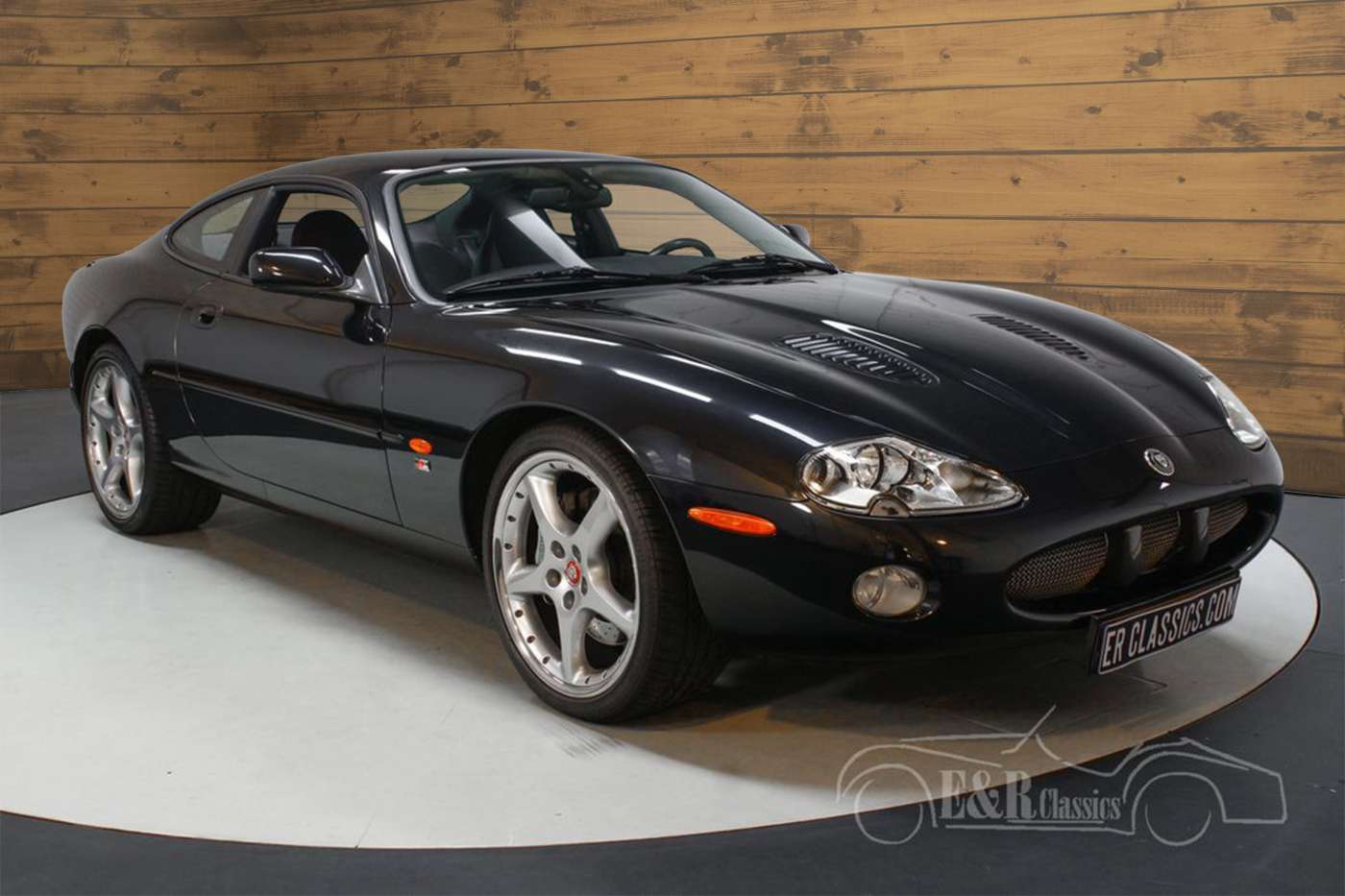 Jaguar XKR