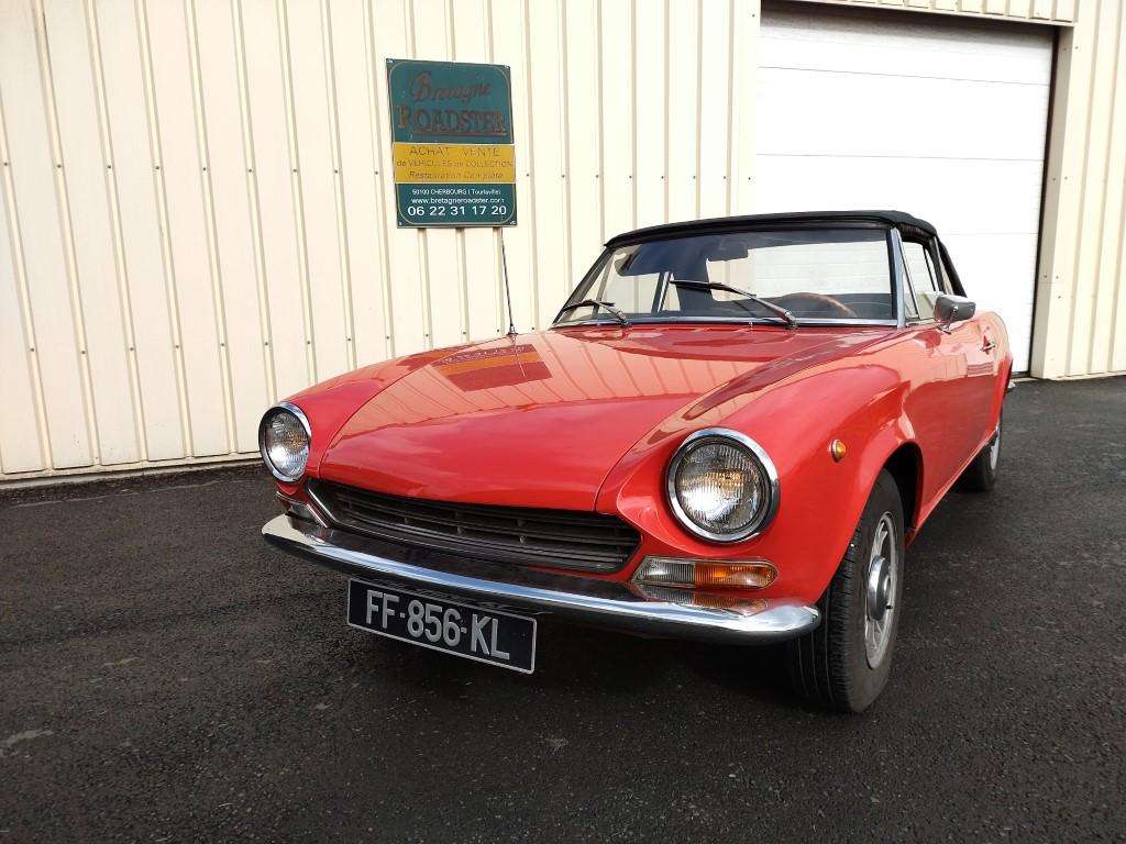 Fiat 124 Spider