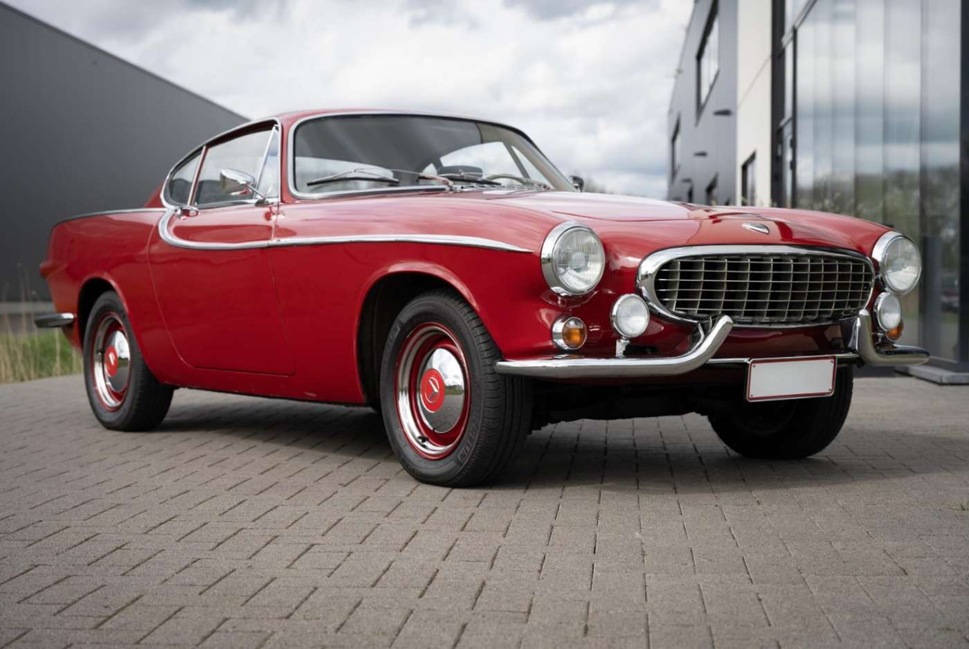 Volvo P 1800