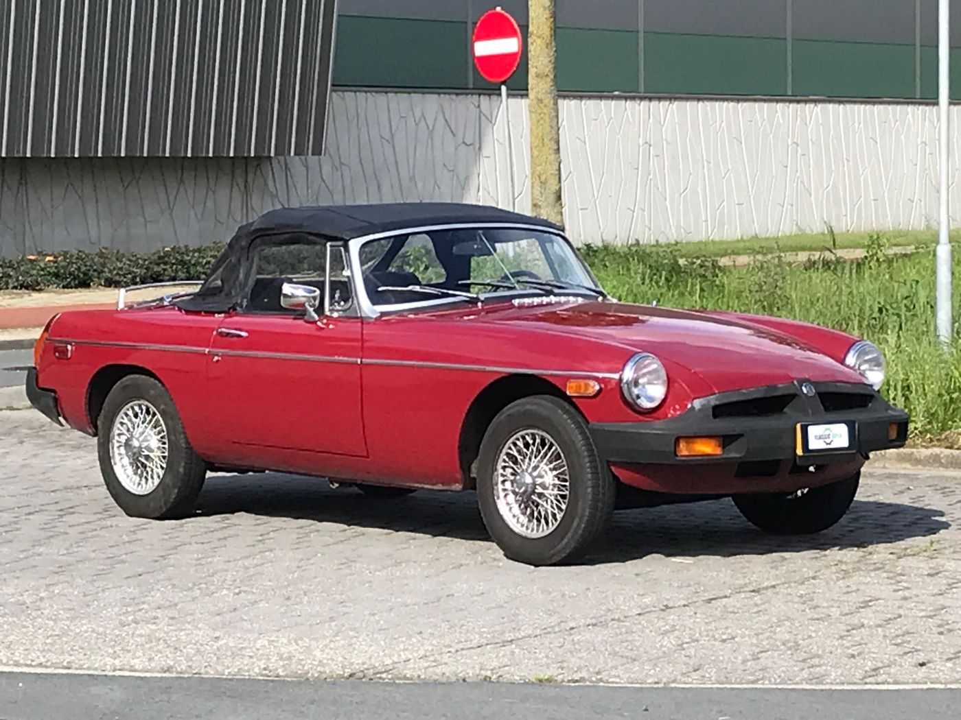 MG B