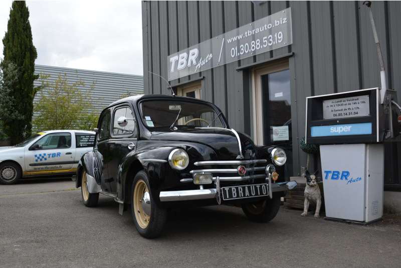 Renault 4 CV