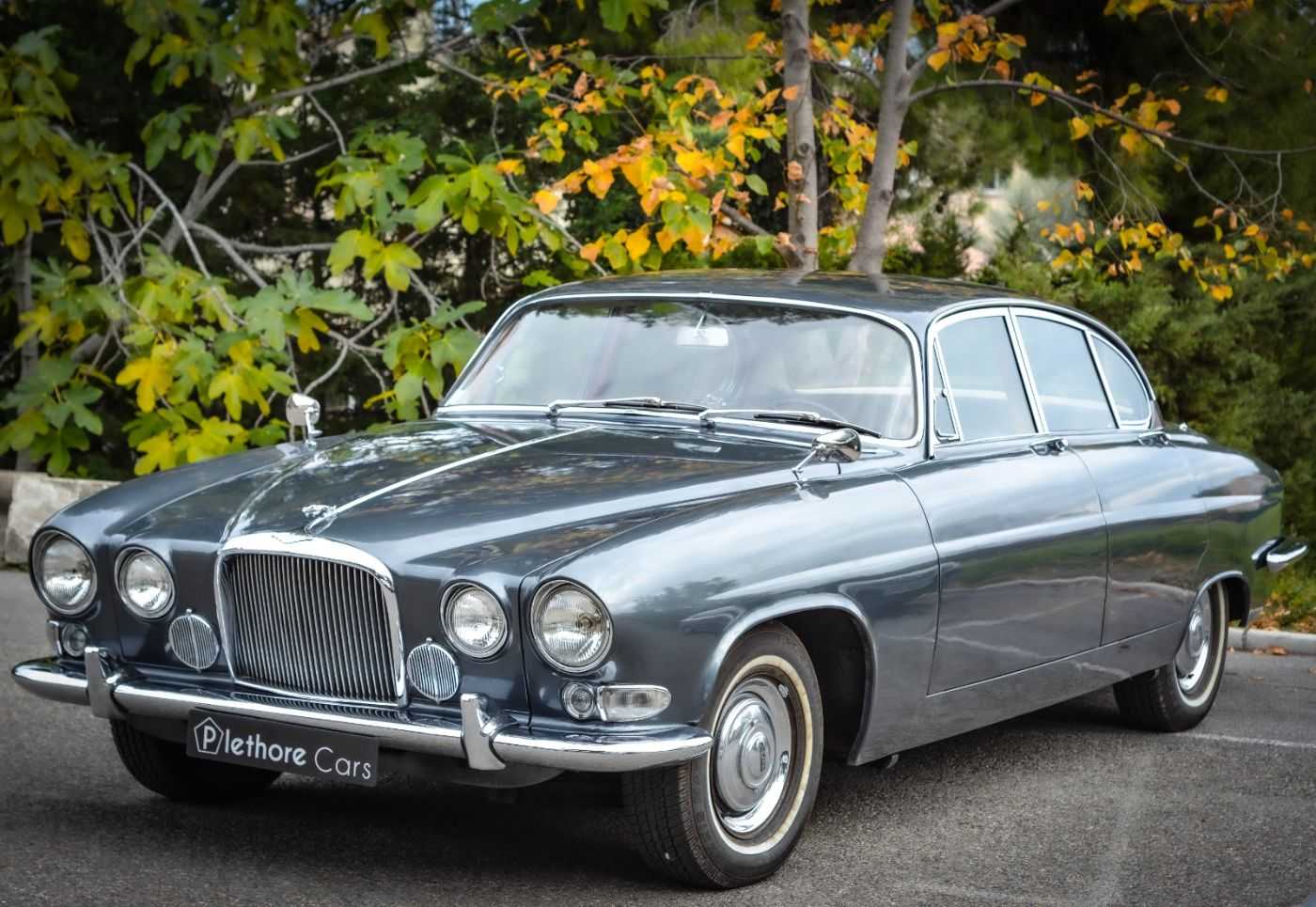 Jaguar MK 10