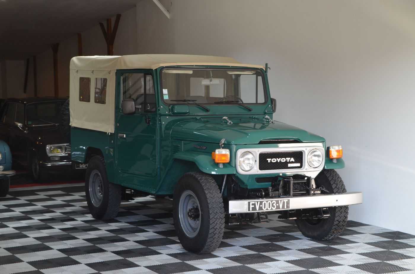 Toyota Land Cruiser