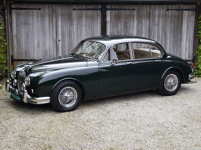 Jaguar MK 2