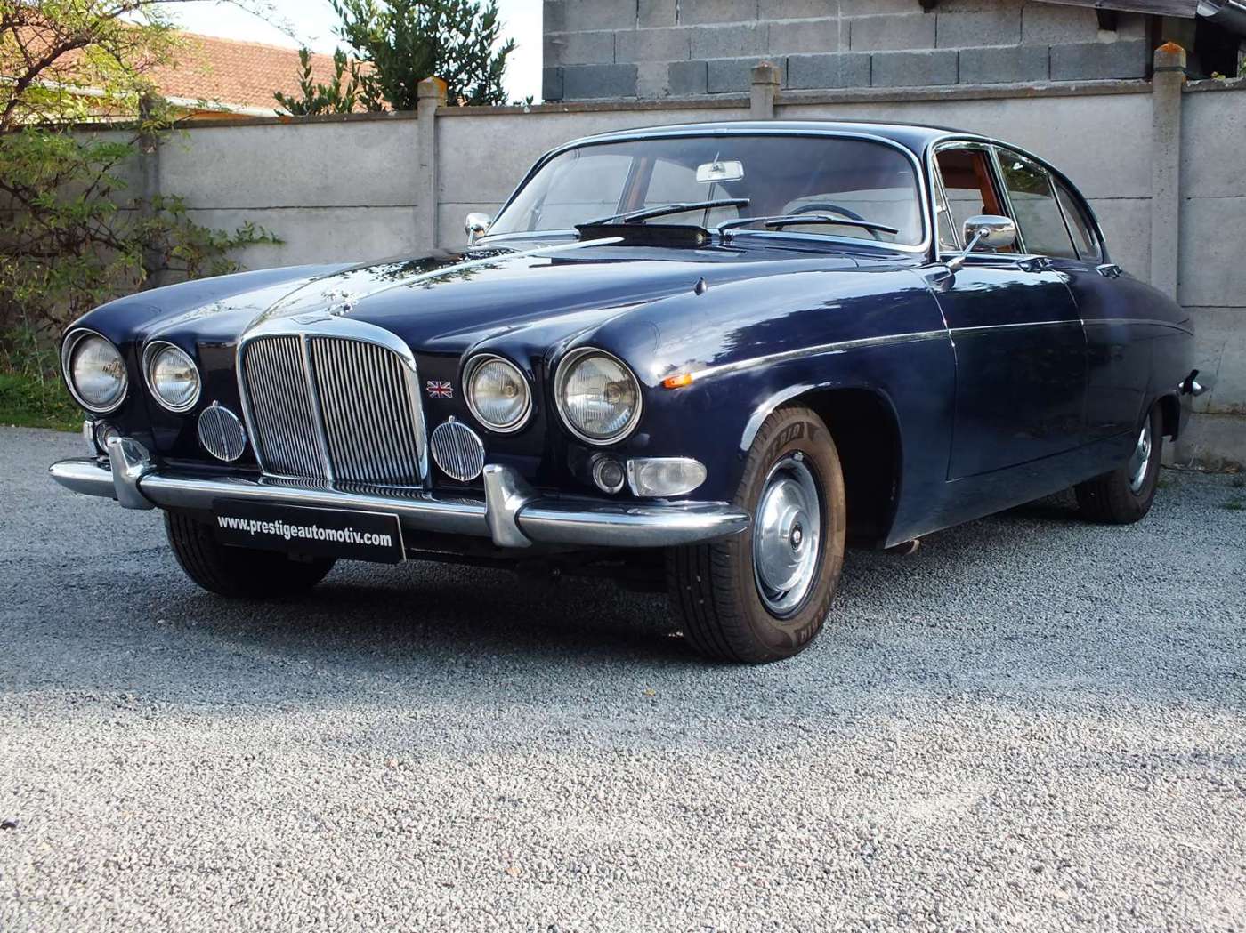 Jaguar 420