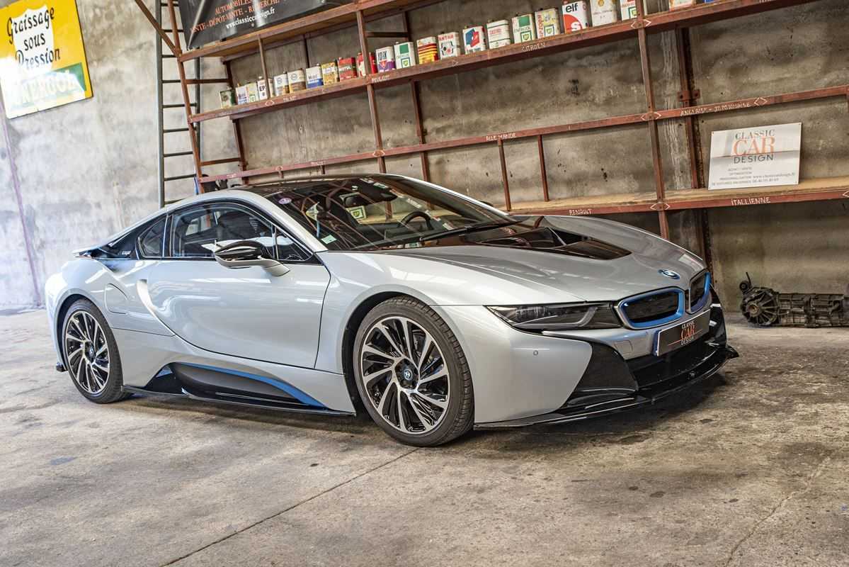 BMW i8