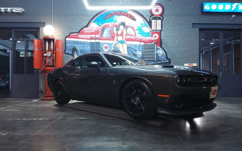 Dodge Challenger