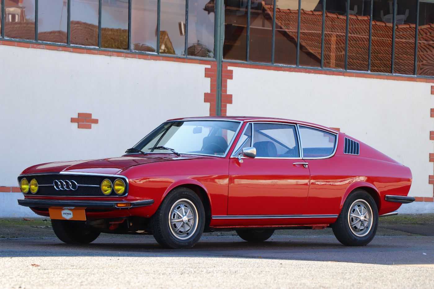 Audi 100