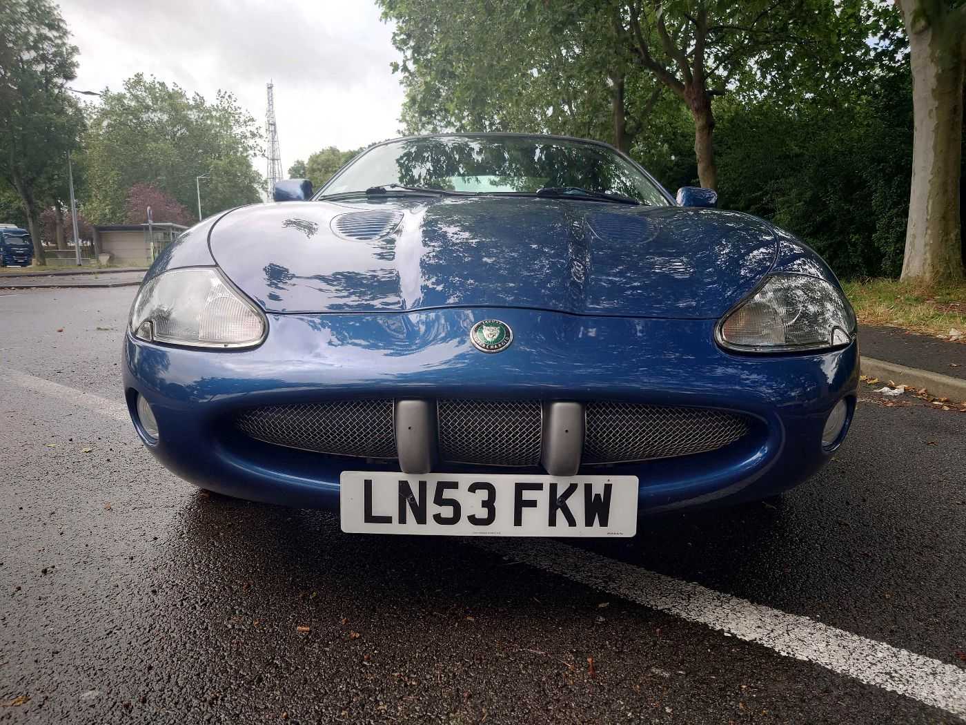 Jaguar XKR