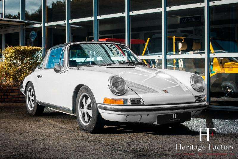 Porsche 911