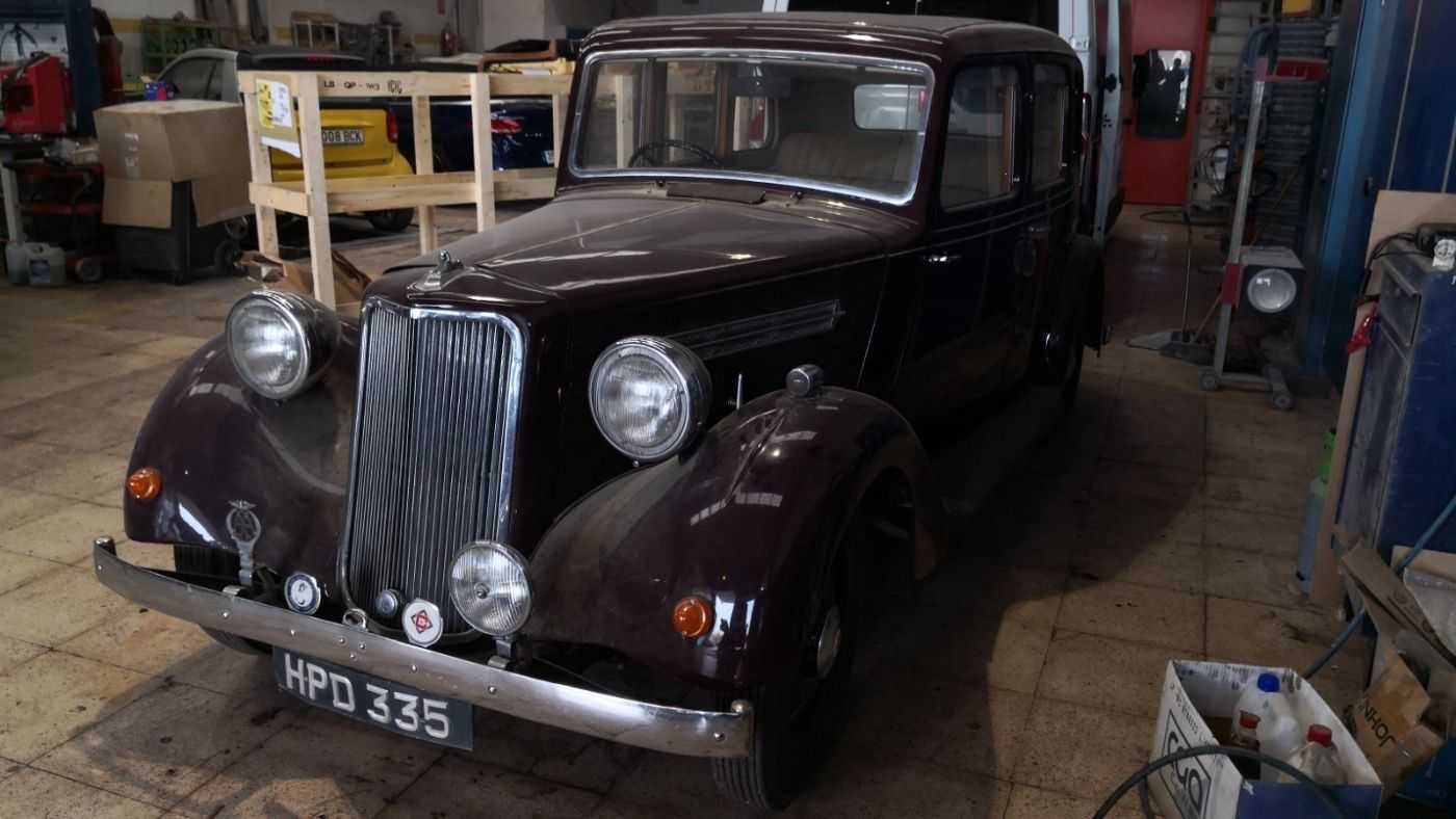 Armstrong-Siddeley 12 six
