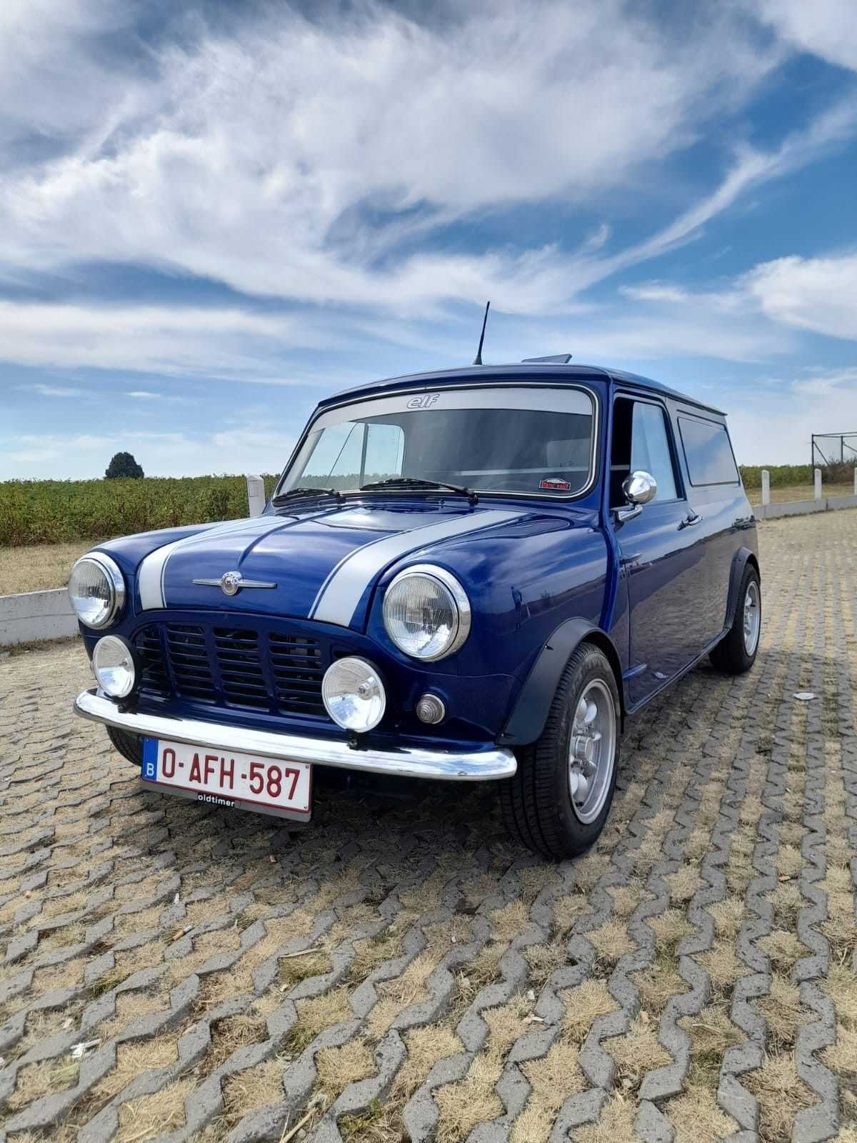 Mini Van