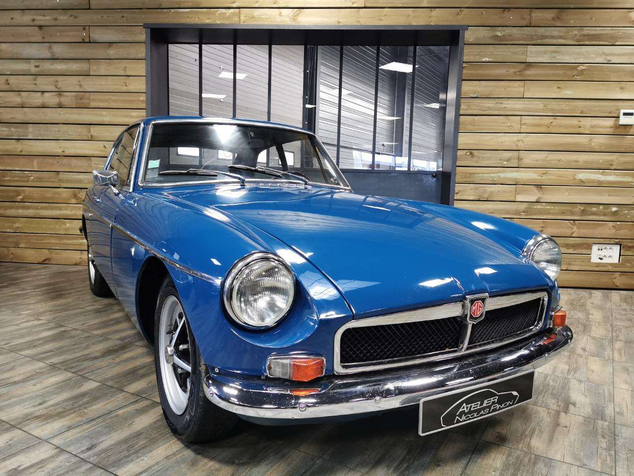 MG B GT