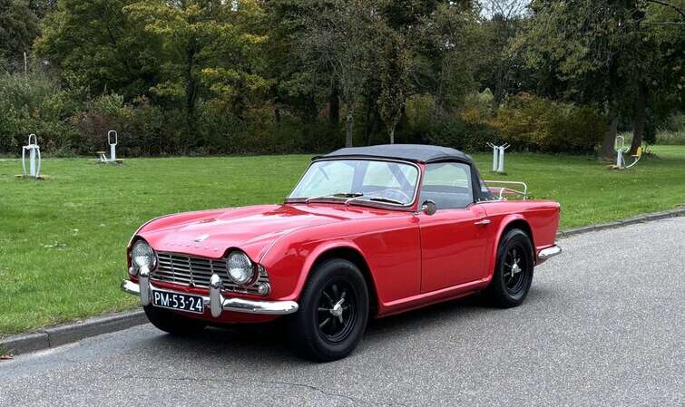 Triumph TR4