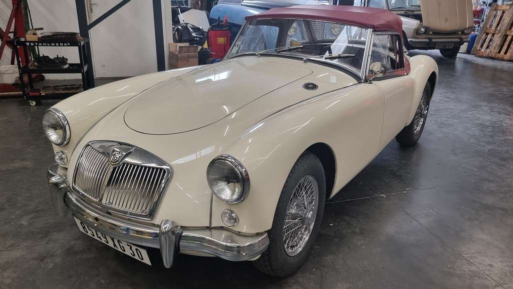 MG A