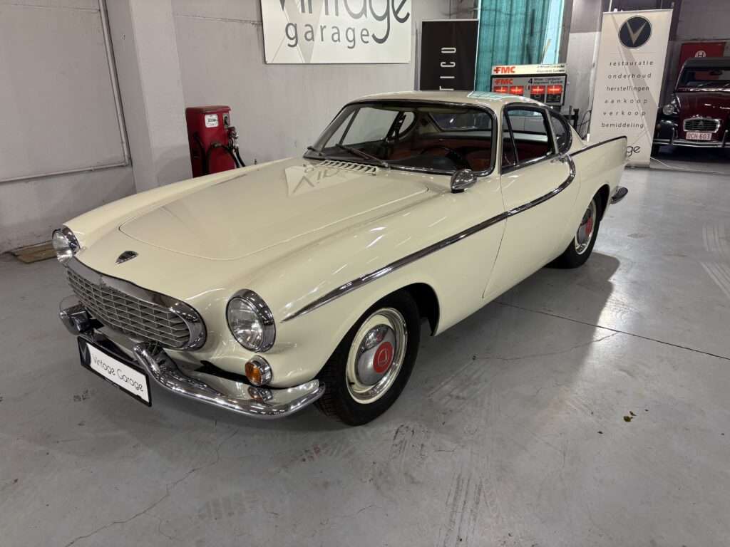 Volvo P 1800