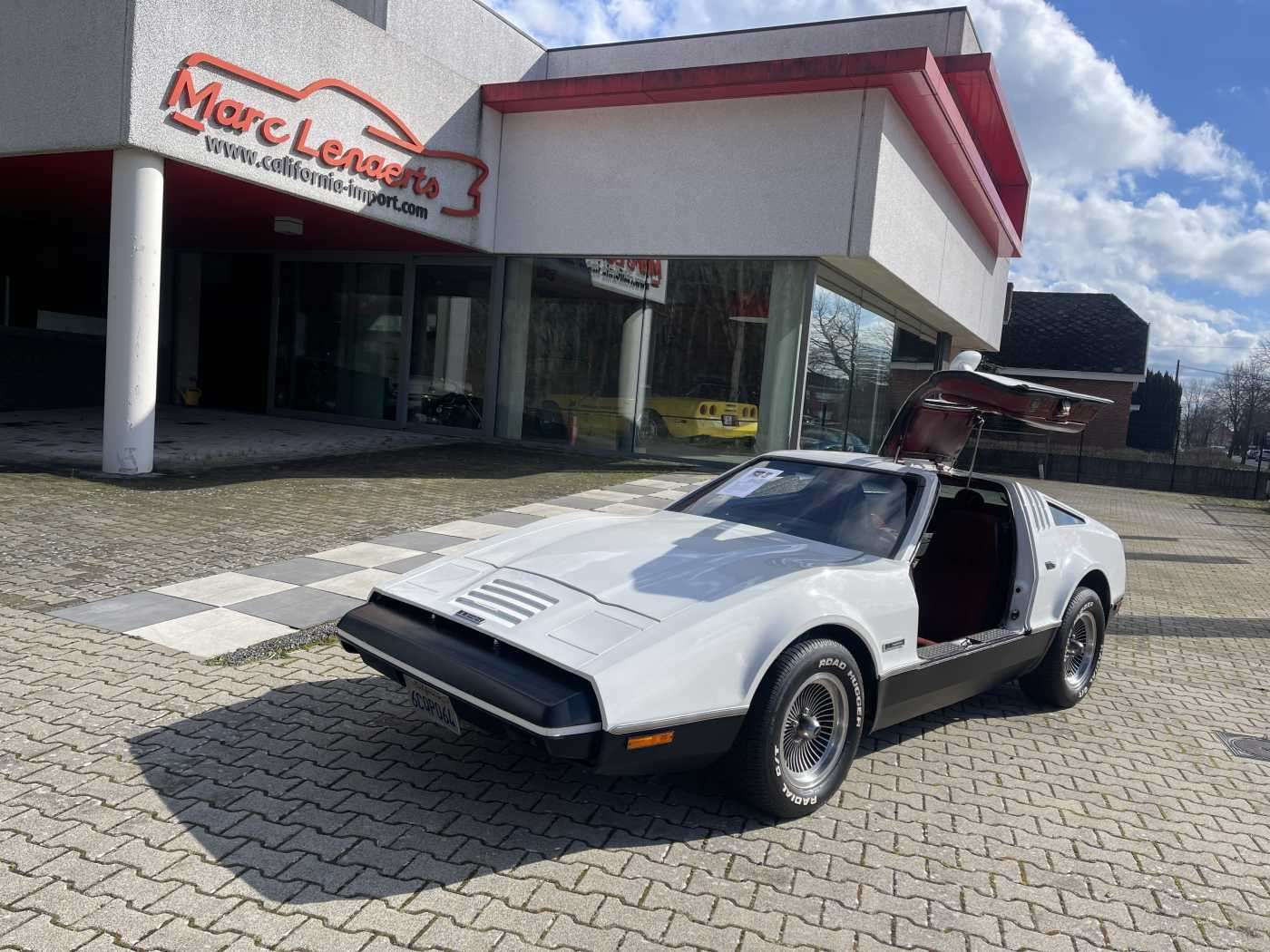 Bricklin SV