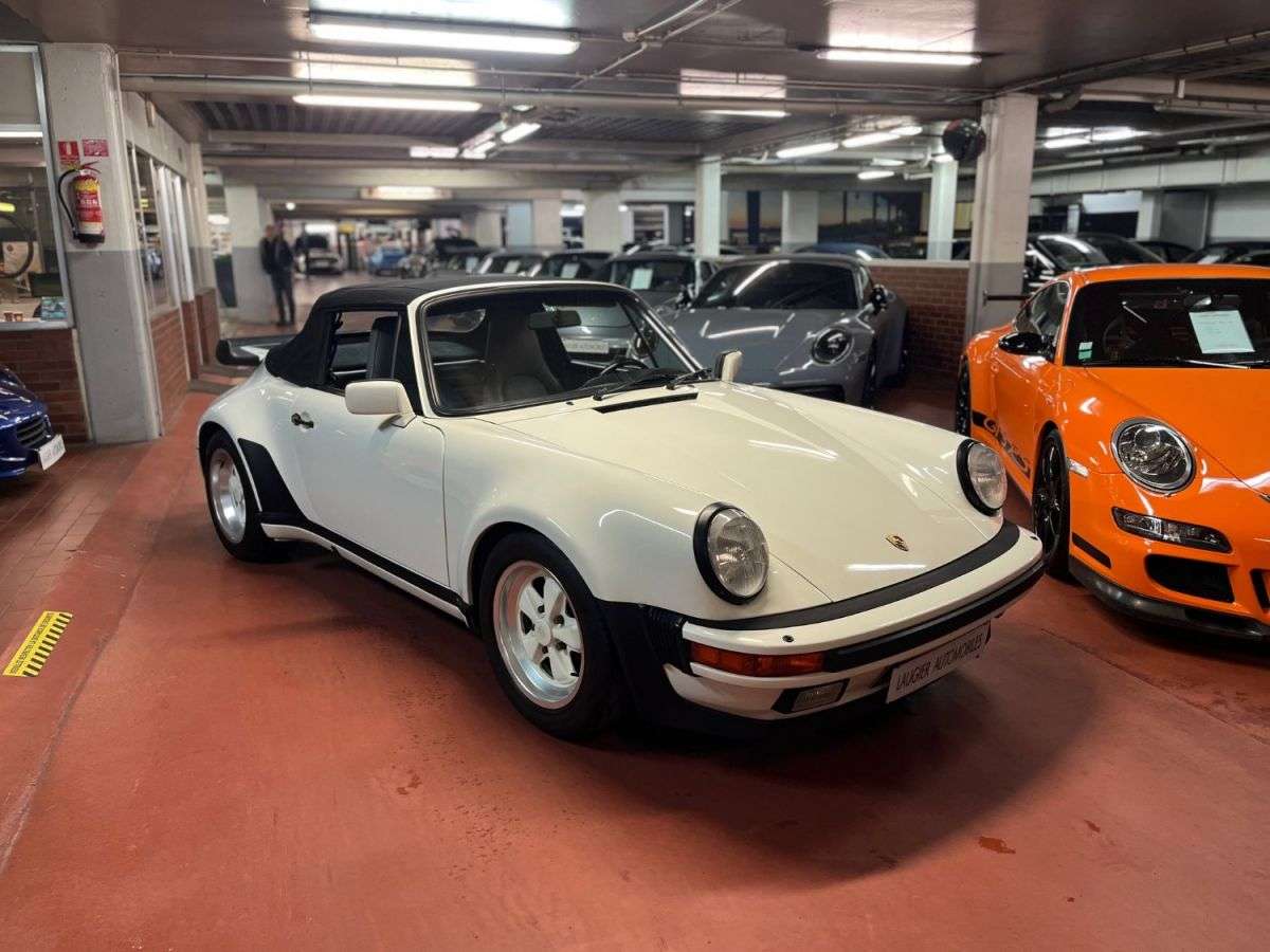 Porsche 930