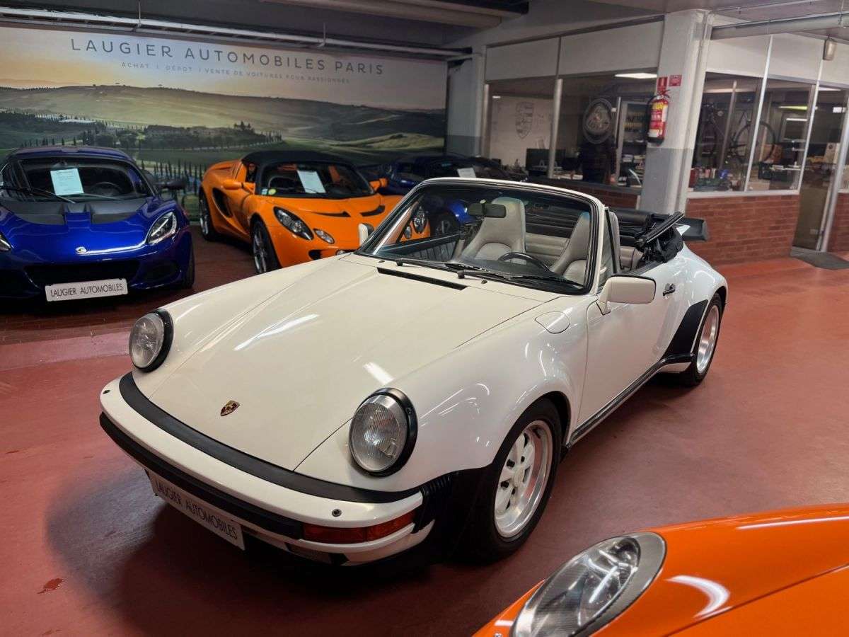 Porsche 930