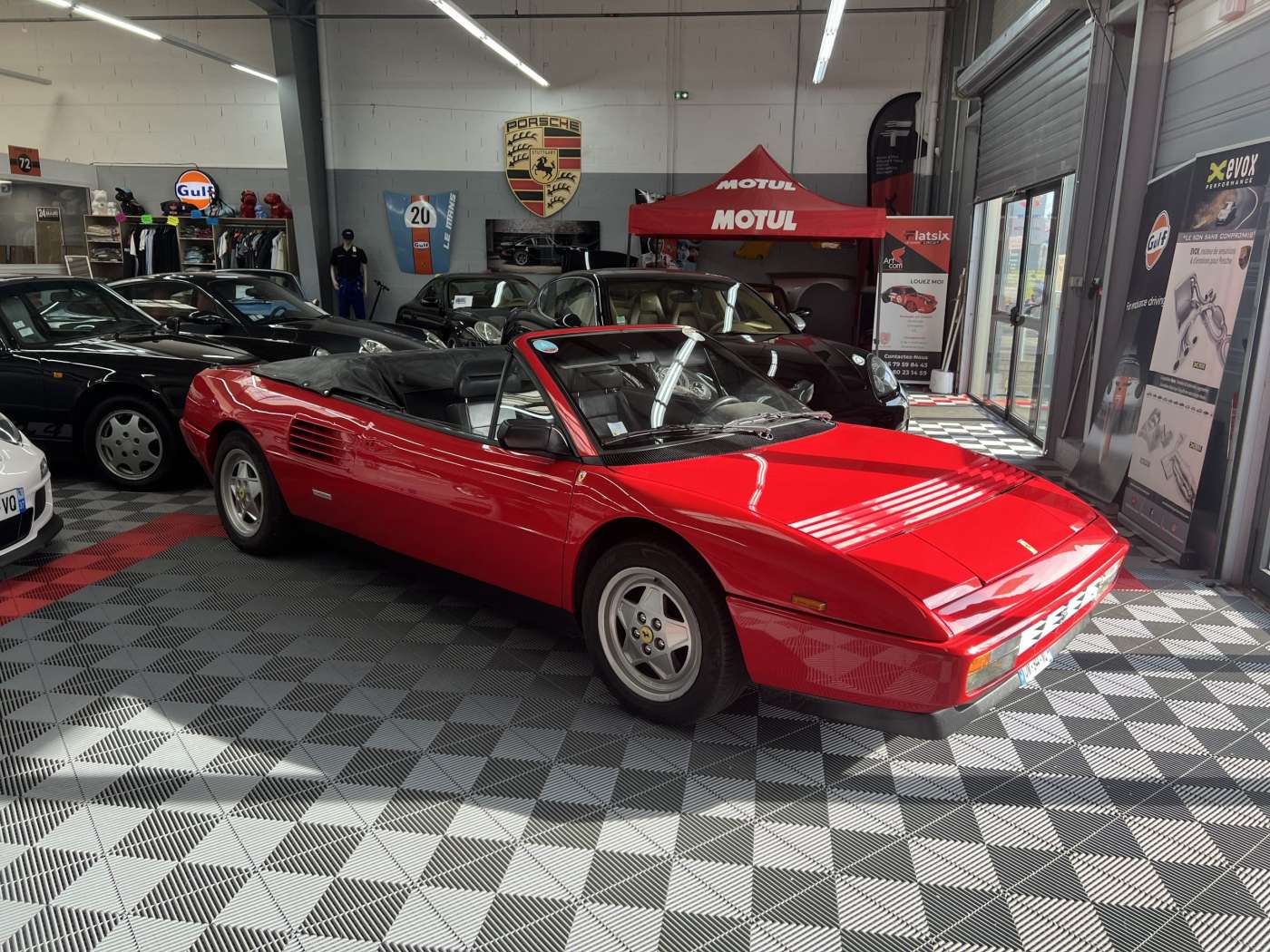 Ferrari Mondial
