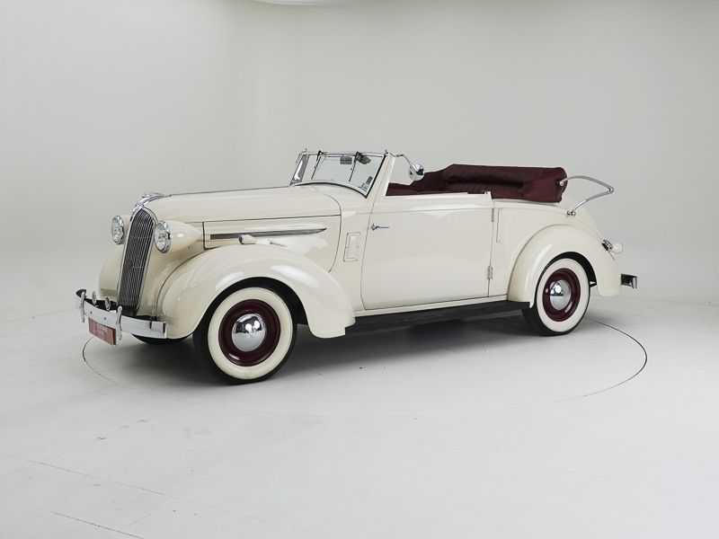 Chrysler Six
