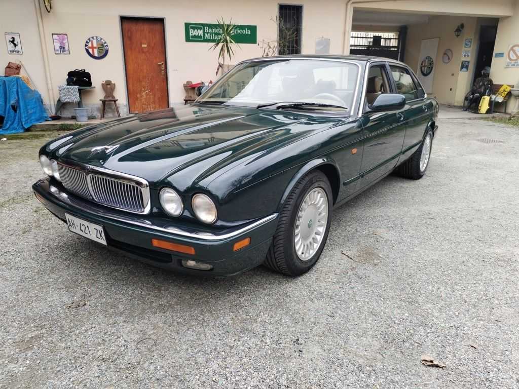 Jaguar Série - XJ