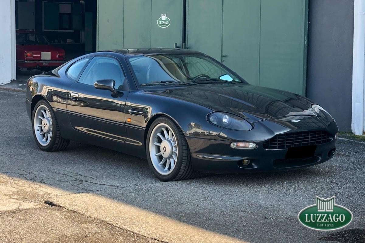 Aston Martin DB
