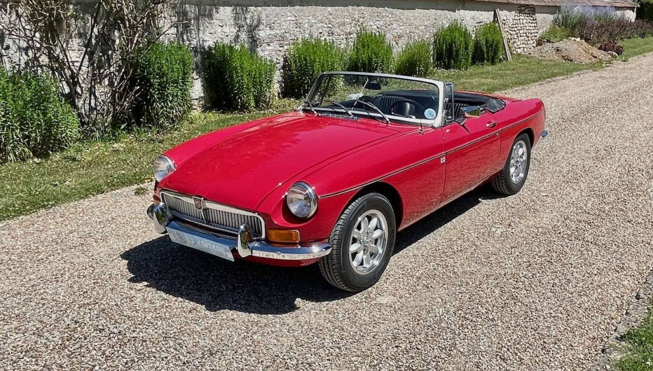 MG B
