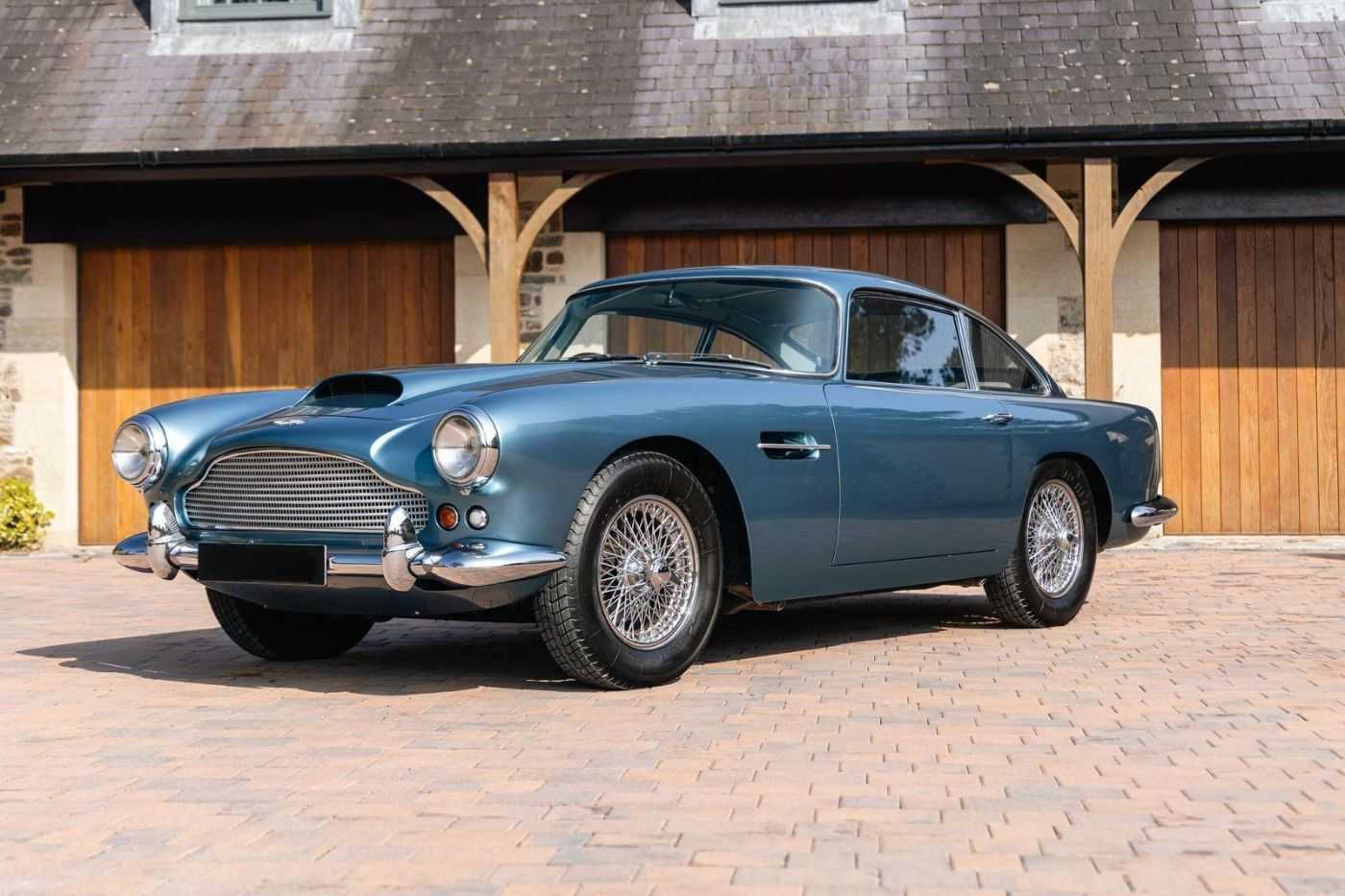 Aston Martin DB