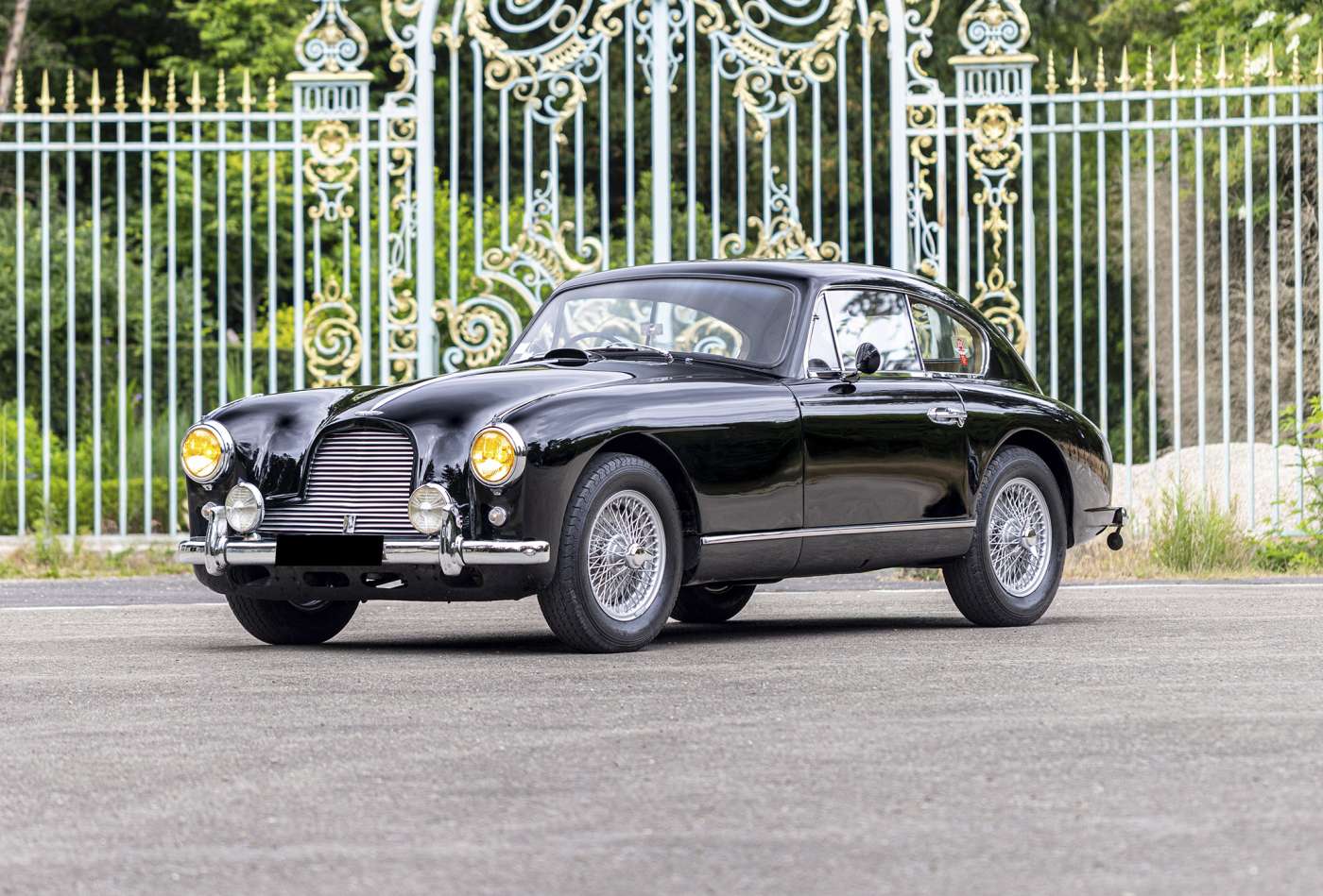 Aston Martin DB
