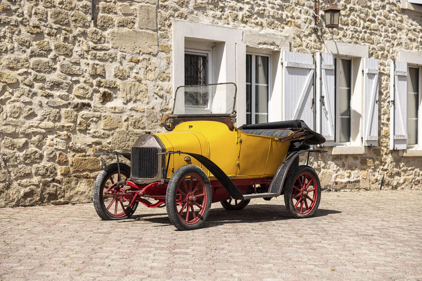 Le Zèbre Type C