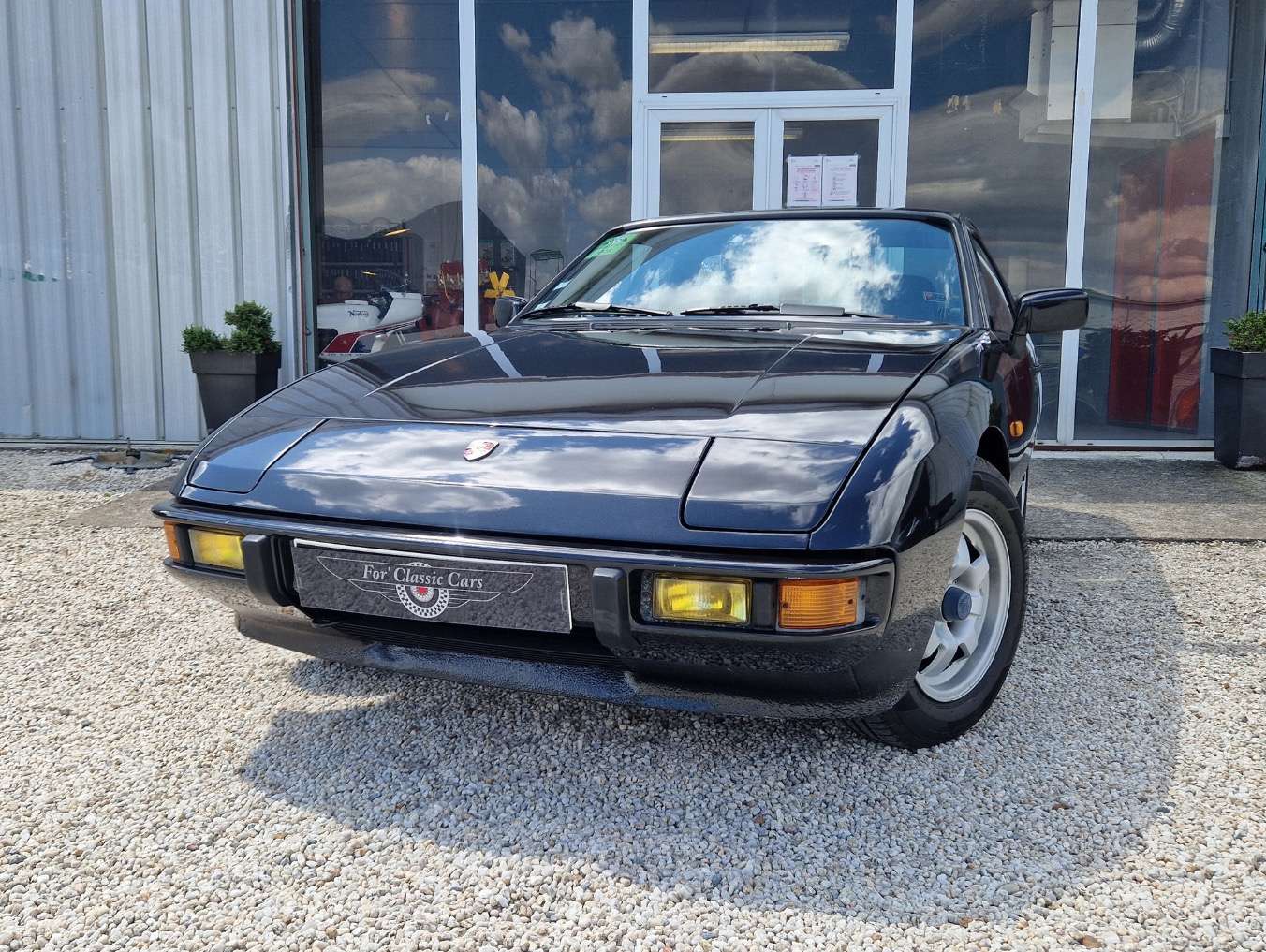 Porsche 924