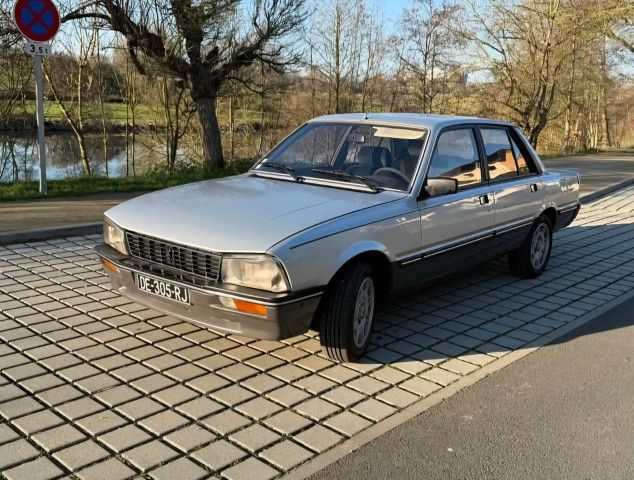 Peugeot 505