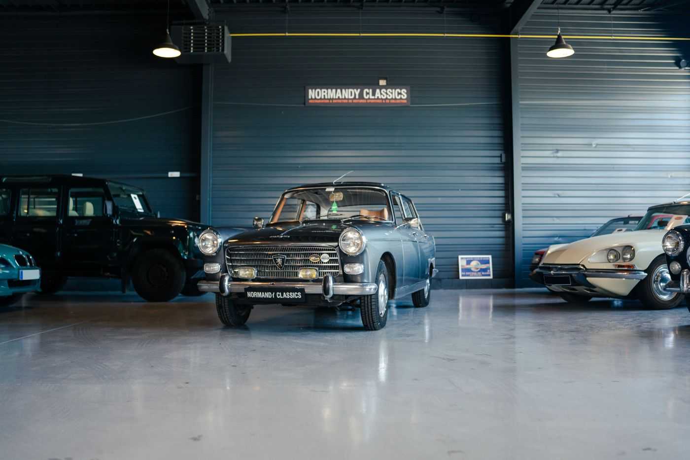 Peugeot 404