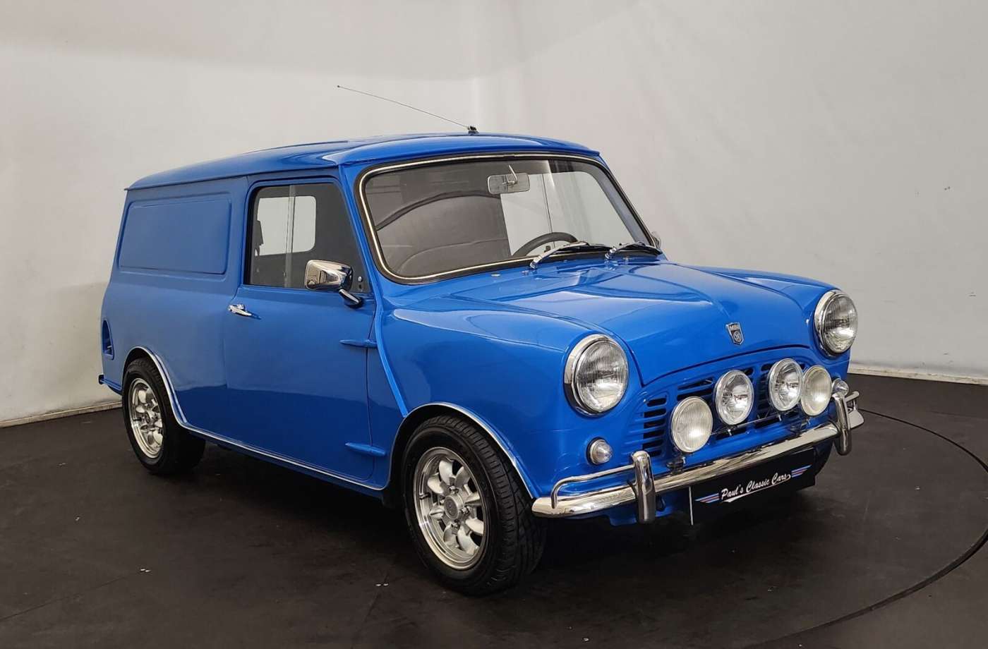 Mini Van