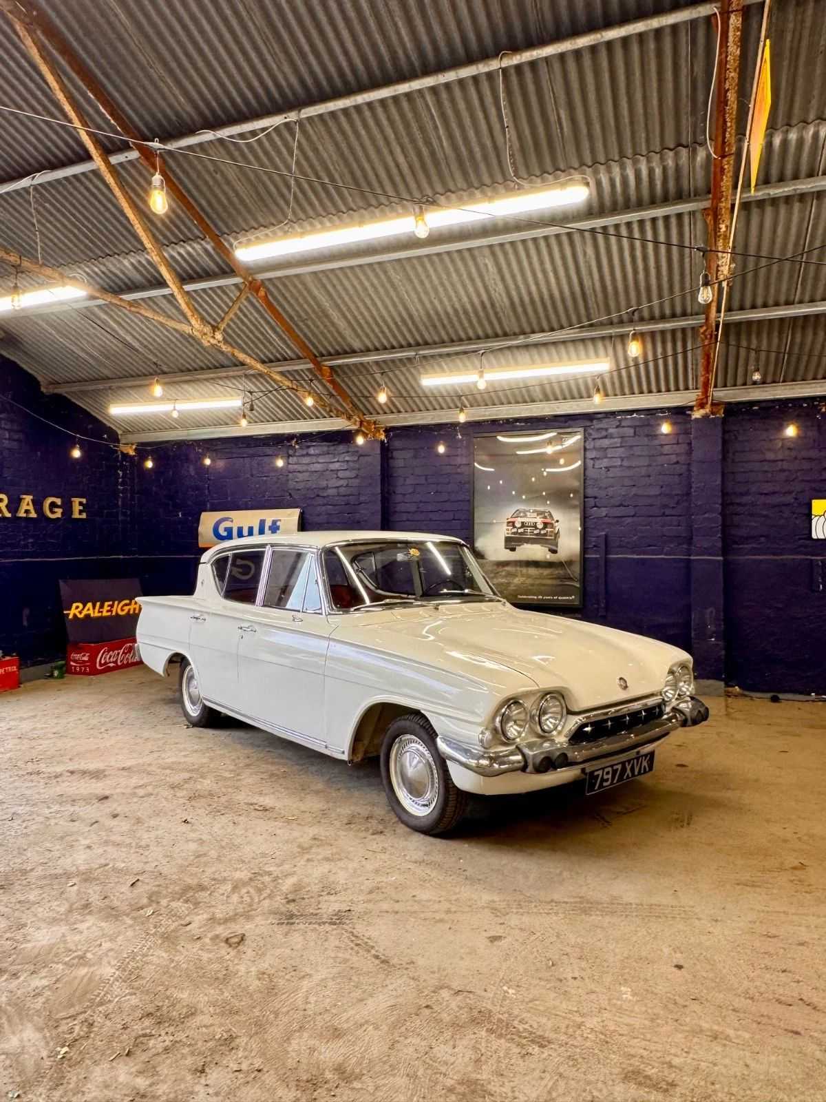 Ford Consul