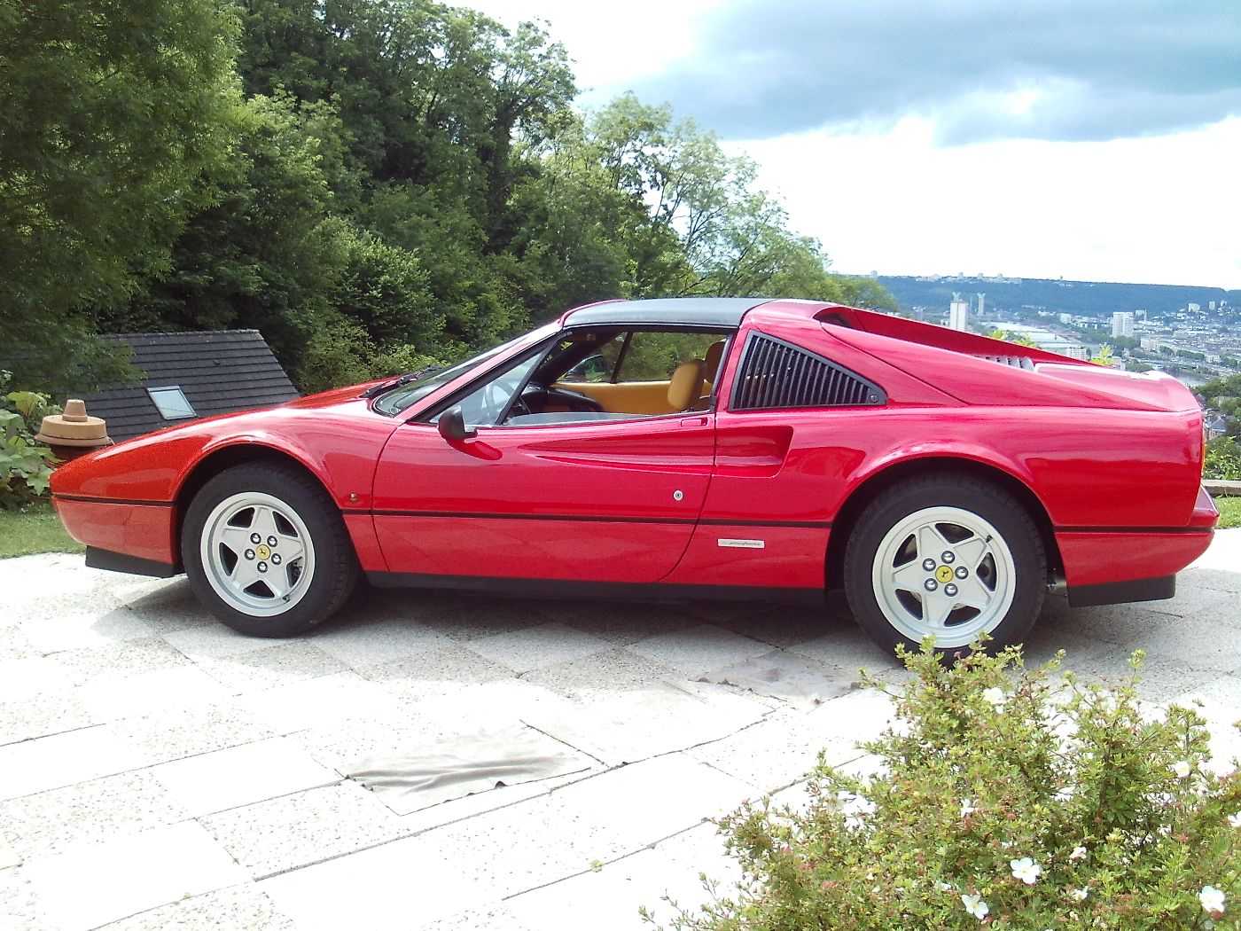 Ferrari 328