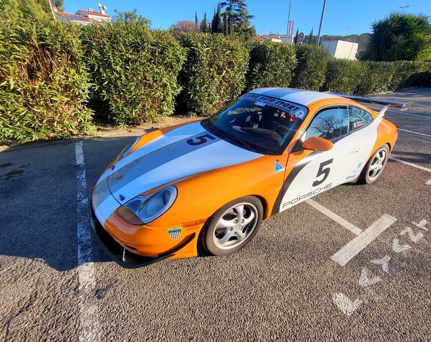 Porsche 996