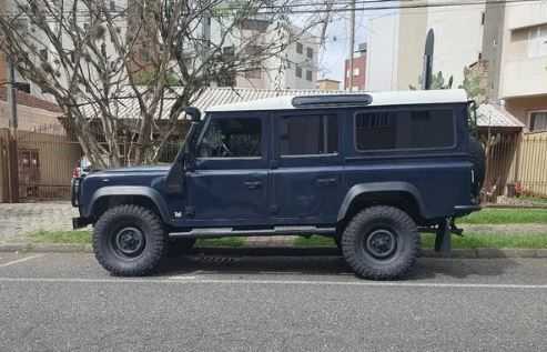 LandRover Defender